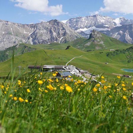 Berghotel Hahnenmoos Адельбоден Екстер'єр фото